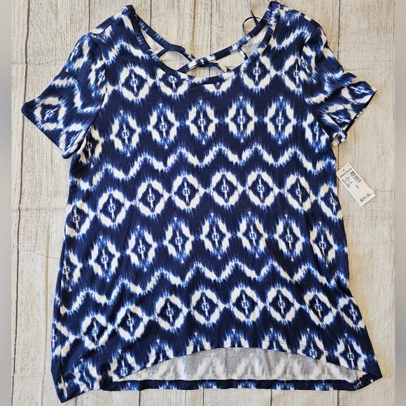 Dress Barn Size Small New w/ Tag Ikat Dyed Geometric Print Tee Crisscross Back - Picture 4 of 8